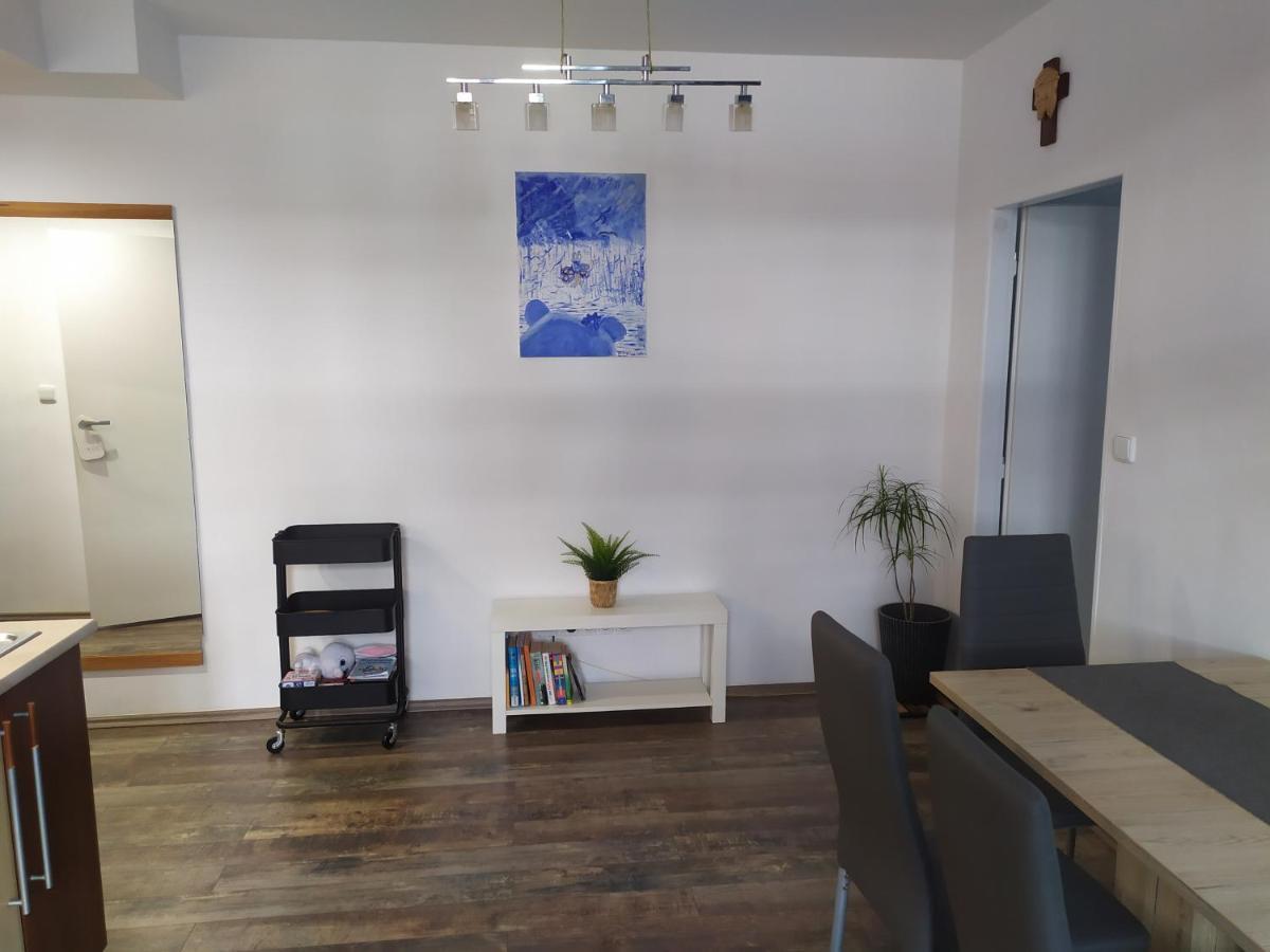 Pisqor Apartment - Self Check-In 브라티슬라바 외부 사진
